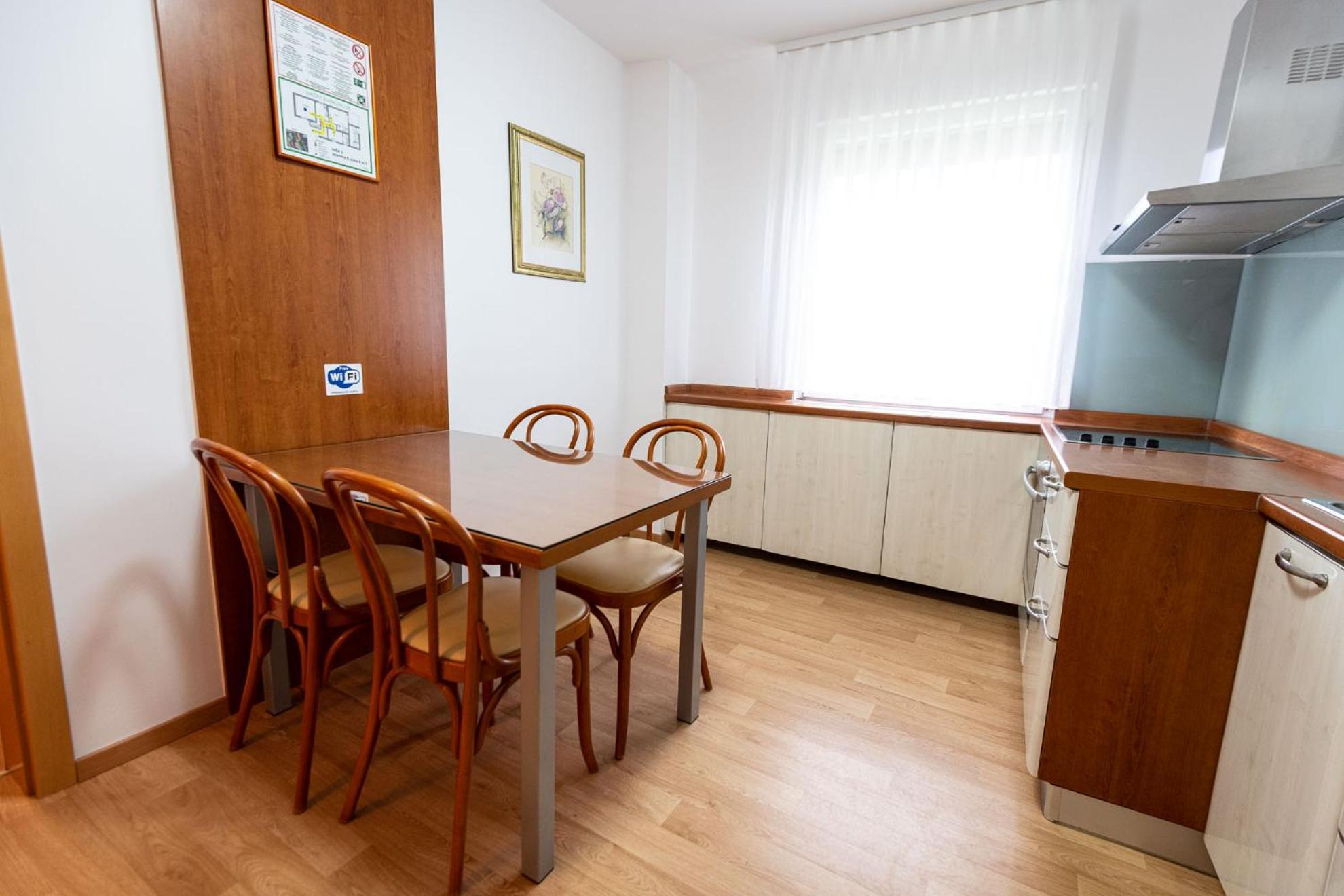 Apartmaji In Sobe Ramar Straza Eksteriør bilde